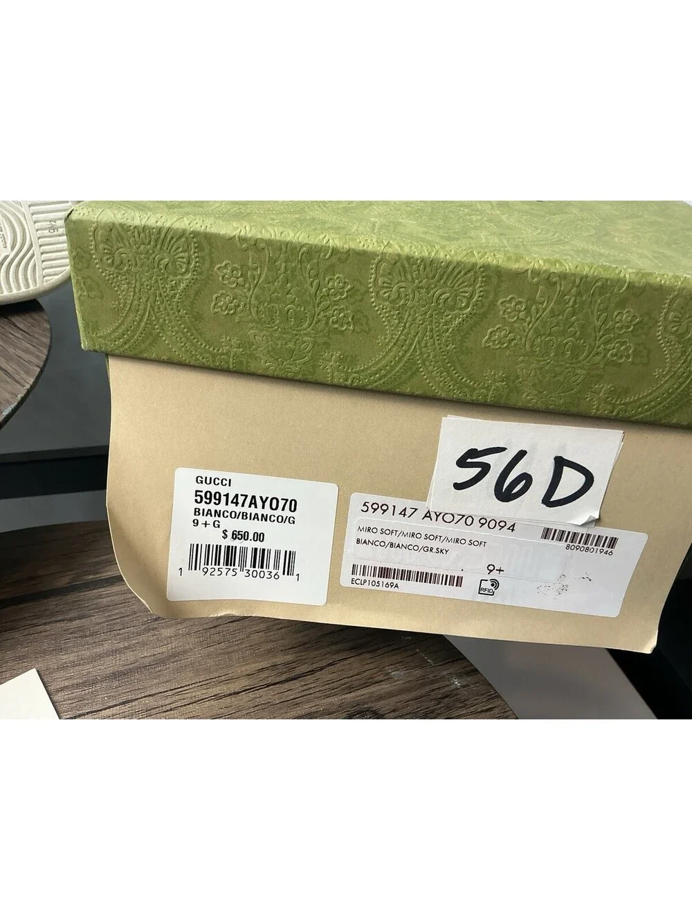 Gucci White Leather Low-Top Sneakers with Gray Heel Tab